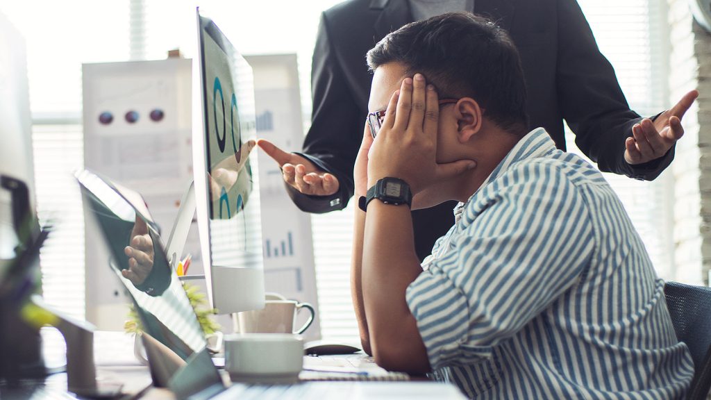 How To Spot An Unhealthy Working Environment