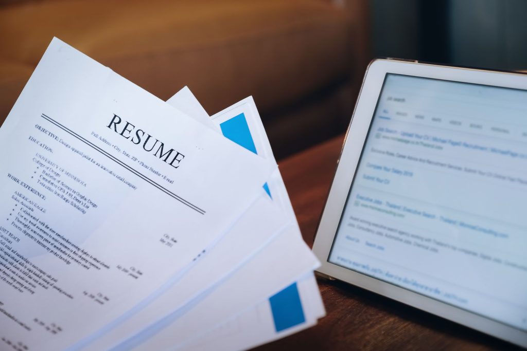 The 3 Best Colors For A Resume